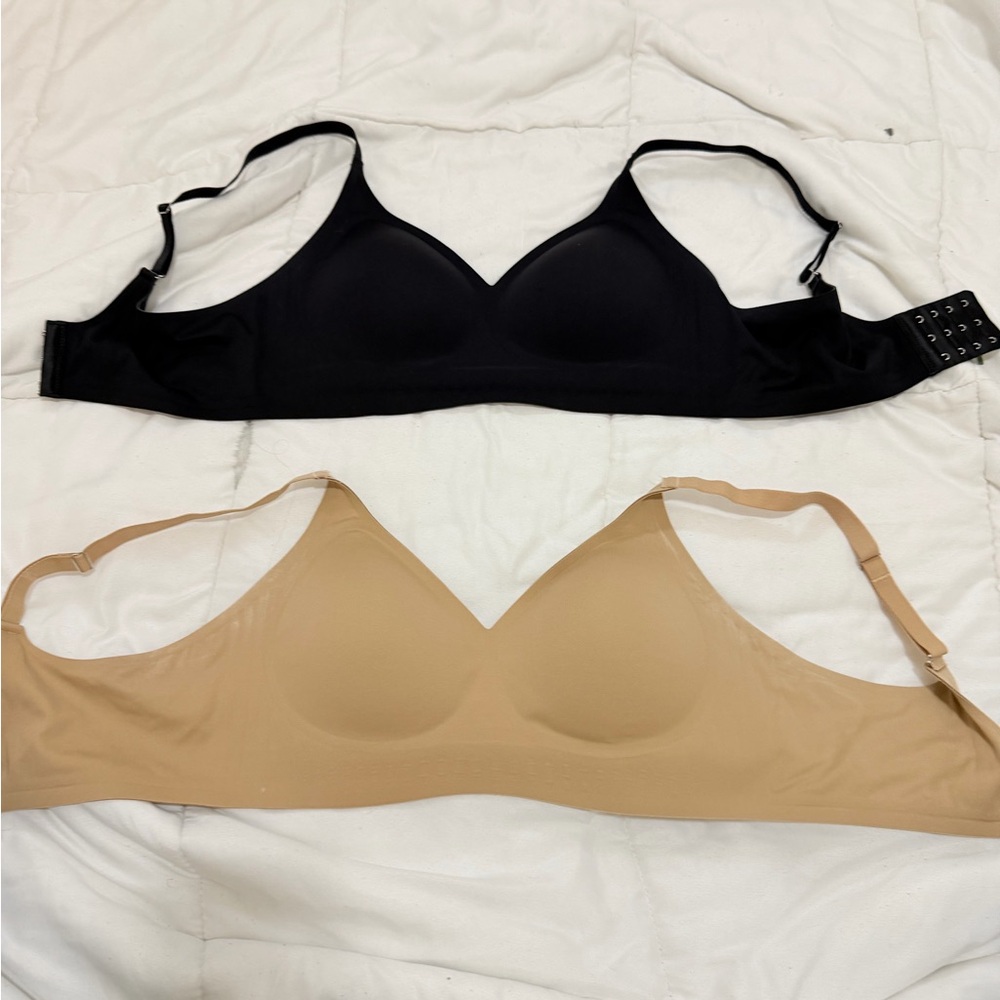 Seamless Black and Tan Women's Bras